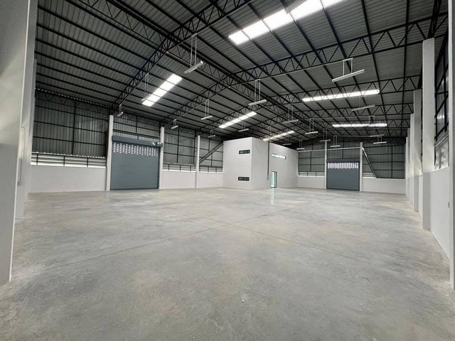 ให้เช่าโกดังพื้นที่ใช้สอย 625 ตร.ม. พร้อมสำนักงาน  เนื้อที่  390 ตร.ว.ไฟ  3 เฟส ขอใบอนุญาตโรงงาน4 ได้  นราภิรมย์ อำเภอบางเลน นครปฐม