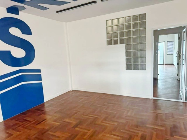 บิ้วท์อินแล้ว ทำออฟฟิศ จดทะเบียนได้ รร.วัดนวลจันทร์ ทาวน์เฮ้าส์ 3 ชั้น 4นอน MRTวัชรพล 1.7กม. 4แอร์ 3น้ำ  22ตร.วา.253 ตร.ม.