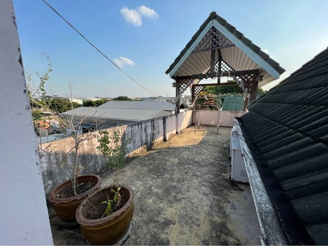 HR2440ขายที่ดินพร้อมสิ่งปลูกสร้าง เนื้อที่ 217 ตรว. ซอยอ่อนนุช ใกล้รถไฟฟ้าสายสีเหลือง สถานีศรีนุช