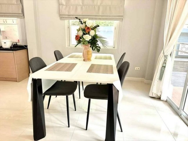 บ้านเช่าในศรีราชา บ้านเดี่ยวหลังหัวมุม แกรนด์มณีรินทร์ ศรีราชา-หนองขาม TP-H1273