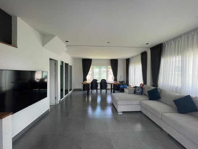 ขายที่เปล่าติดถนนหลักห้า..อำเภอดำเนินสะดวกราชบุรี ต.ศรีสุราษฎร์ อ.ดำเนินสะดวก จ.ราชบุรี60.6 ตารางวา