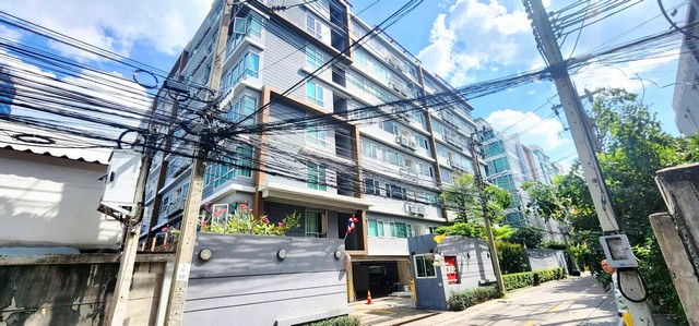 CONDO. วันคอนโด 61ตร.ม.  ไม่ไกลจาก ใกล้รถไฟฟ้า MRT รัชดาภิเษก ใกล้รถไฟฟ้าสายสีเหลือง MRT ลาดพร้าว ใกล้มหาวิทยาลัยเซนต์จอห์น ใกล้ห้างยูเนี่ยนมอลล์ เซ็นทรัลลาดพร้าว โรงเรียนหอวัง สถาบันการบินพลเรือน มหาวิทยาลัยราชภัฎจันทร์เกษม โรงพยาบาลเปาโลโชคชัย 4 โล