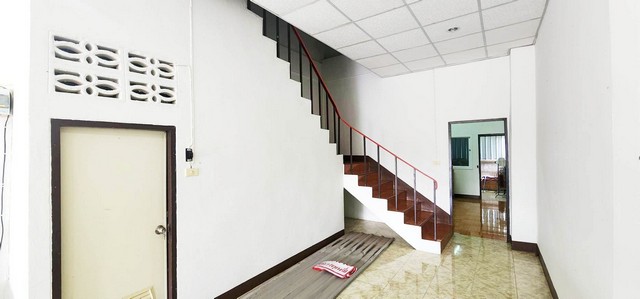 ตึก - 22 ตรว. 2 ห้องนอน 2 ห้องน้ำ ใกล้ - NEW!