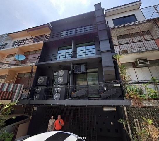 ขายตึกแถว 4 ชั้น 2 คูหา ซอยสาธุประดิษฐ์ 4 ย่านสาทร-สีลม แขวงทุ่งวัดดอน รีโนเวทใหม่ทั้งหลัง