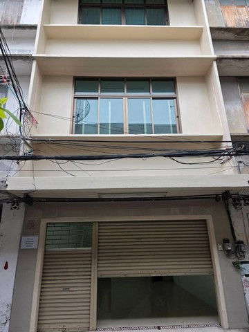 ให้เช่าอาคารพาณิชย์ใกล้ โลตัสพระราม3  และ เซ็นทรัลพระราม3 ใกล้รถไฟฟ้าBTSเซนต์หลุยส์  3 ชั้น ซอยจันทน์ 18  แขวงทุ่งวัดดอน เขตสาทร  