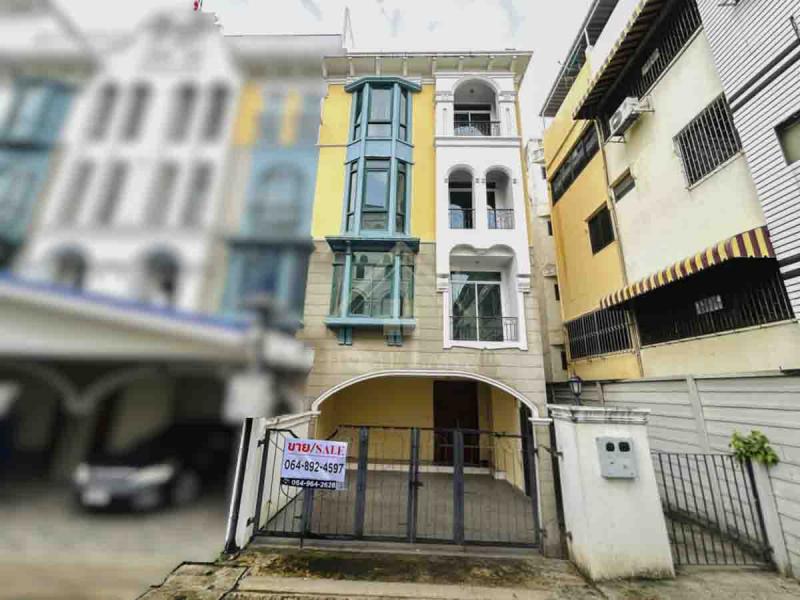 เช่า ทาวน์โฮม 5 ชั้น หมู่บ้าน ไอวี่ ไชน่าทาวน์ ป้อมปราบศัตรูพ่าย หลังริม