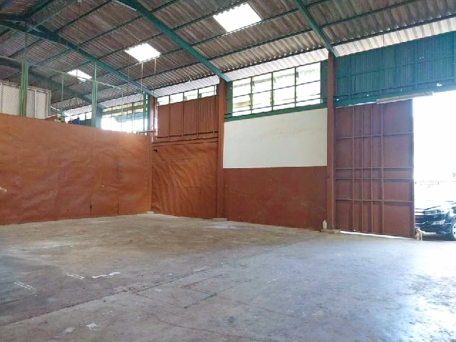 BRT ถนนจันทน์ 1.1 กม. รัชดาภิเษก หลังสุดท้ายในรอบ 3ปี เซ็นทรัล พระราม 3 700 ม. บิ๊กซี พระราม 3 300ม. ให้เช่าโกดัง310ตร.ม.100 ตร.วา.