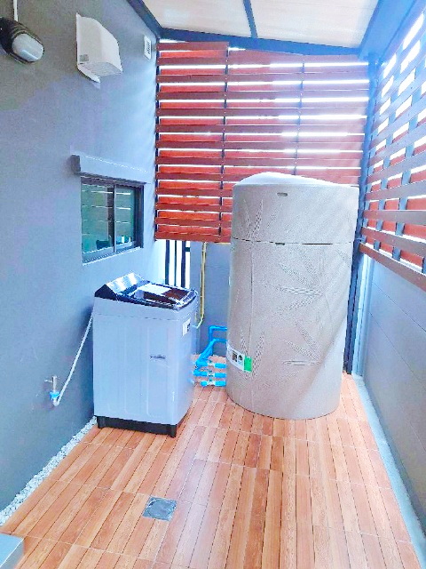 ฟิวเจอร์พาร์ค รังสิต 1.6 กม.ให้เช่าทาวน์เฮาส์ 2 ชั้น 19ตร.วา.149ตร. ม.MRTรังสิต 1.9กม. 3นอน ม.กรุงเทพ รังสิต 4 กม.