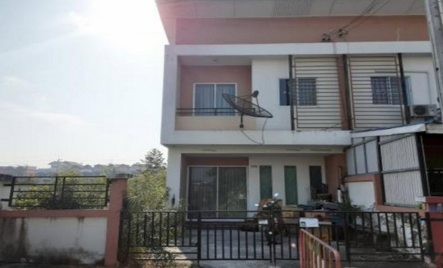 ขายทาวน์เฮ้าส์ 2 ชั้้น ม.สิรัชชา พานทอง ตำบลพานทอง อำเภอพานทอง ชลบุรี