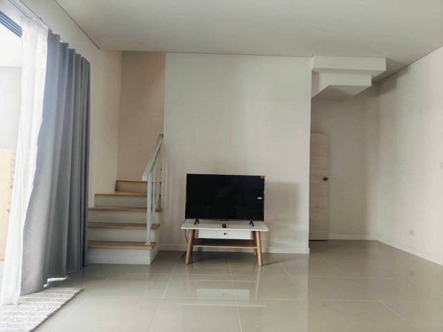 ให้เช่า หมู่บ้านไซมิสบอสซั่ม แอท แฟชั่น ใกล้ทางด่วนรามอินทรา-อาจณรงค์