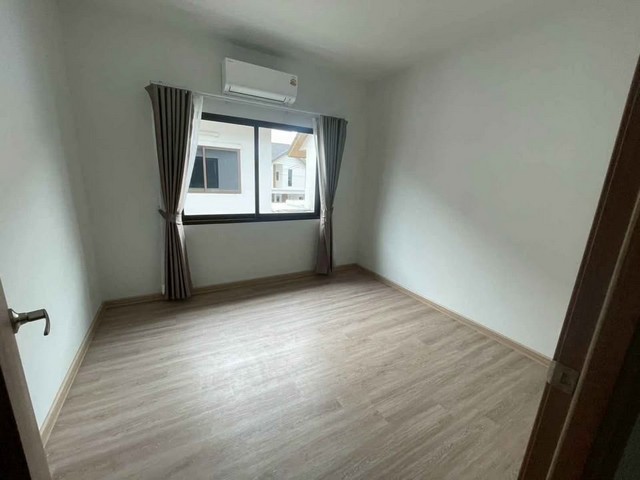 ให้เช่าบ้านเดี่ยว เชื่อมต่อถนนกาญจนาภิเษก ถนนหทัยราษฏร์ ถนนคู้บอนและถนนรามอินทรา หลังมุม ใกล้ ซาฟารีเวิลด์หทัยราษฎร์ 39 หมู่บ้าน ละไม