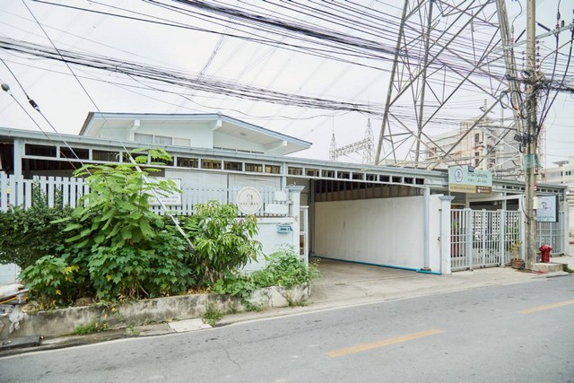 ให้ เช่าบ้านสวน อาคาร 2ชั้น ขนาดพื้นที่ 133 ตร.วา ซอย วิภาวดี 19 เขตจตุจักร กทม