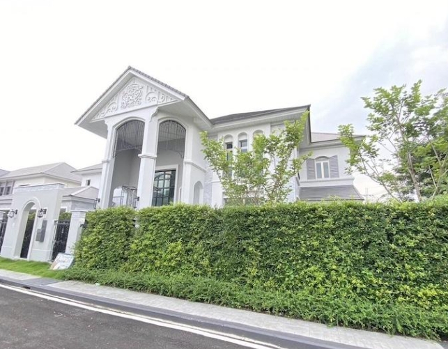 ให้เช่าและขาย บ้านเดี่ยวหรู 2 ชั้น Perfect Masterpiece พระราม 9  กรุงเทพกรีฑา