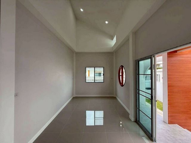 ขายเพียง 2.65 ล้าน | #ดอยสะเก็ด บ้านใหม่ #สไตล์มูจิ & #มินิมอล โปร่งโล่ง อยู่สบาย สงบ ไม่วุ่นวาย ใกล้ถนนใหญ่เพียง 800 เมตร