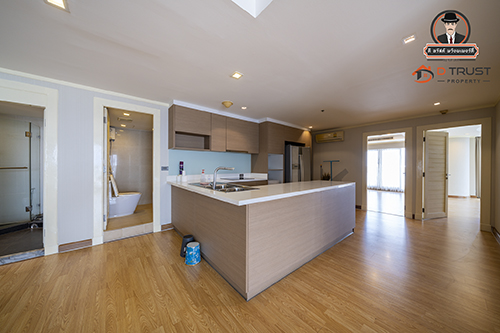 ขายที่ดินพานทองชลบุรี 4-1-35 ไร่  พื้นที่สีเหลือง 4-1-35 ไร่ (แบ่งได้ 2 ไร่)