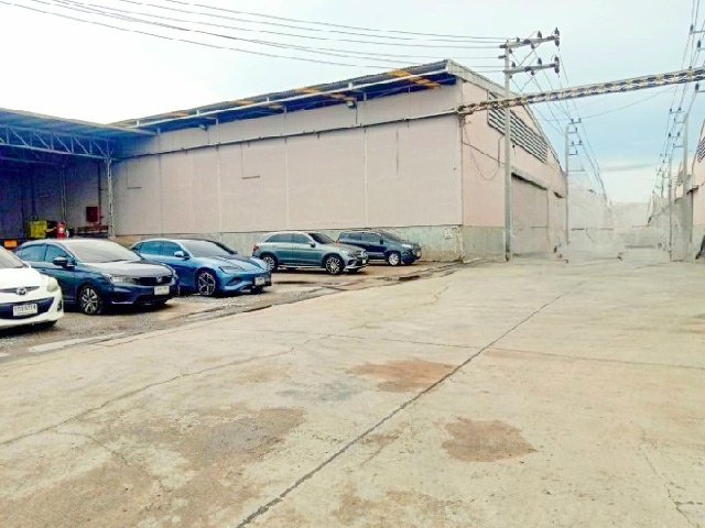 Free Zone MRT แยกปากเกร็ด 4.8 กม .ศูนย์กระจายสินค้าcpบางบัวทอง 1.7 กม.  300 ตร.วา. 1200 ตร.ม.