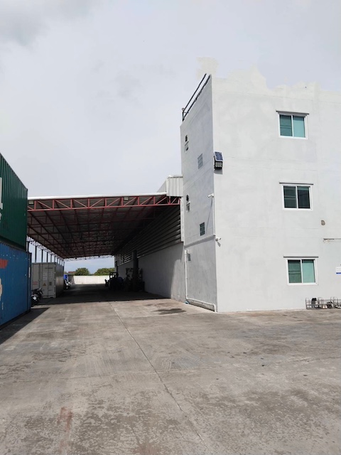 BST863 ให้เช่าโกดัง-คลังสินค้า พื้นที่สีเขียว ติดถนนเลียบมอเตอร์เวย์ ใกล้แอร์พอร์ตลิงก์ลาดกระบัง สนามบินสุวรรณภูมิ รถใหญ่เข้าออกสะดวก  