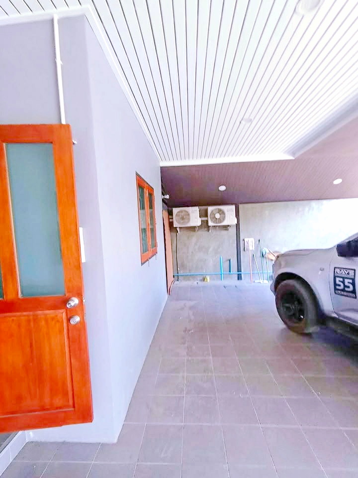 คลอง5 ธัญบุรี บ้านเดี่ยว​ มาร์เก็ตวิลเลจ รังสิต 2.9 กม. หลังมุม 52 ตร.วา.202 ตร.ม.รร.นานาชาติสยาม 4.2 กม. 3 นอน 3 น้ำ 