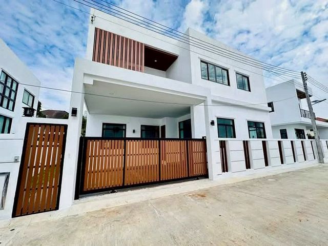 ให้เช่าบ้านเดี่ยวสุดหรู 40,000 บาท/เดือน 4 นอน 5 น้ำ ทำเลดี #แม่เหียะ #อ.เมืองเชียงใหม่ #เฟอร์นิเจอร์ครบ #พร้อมเข้าอยู่