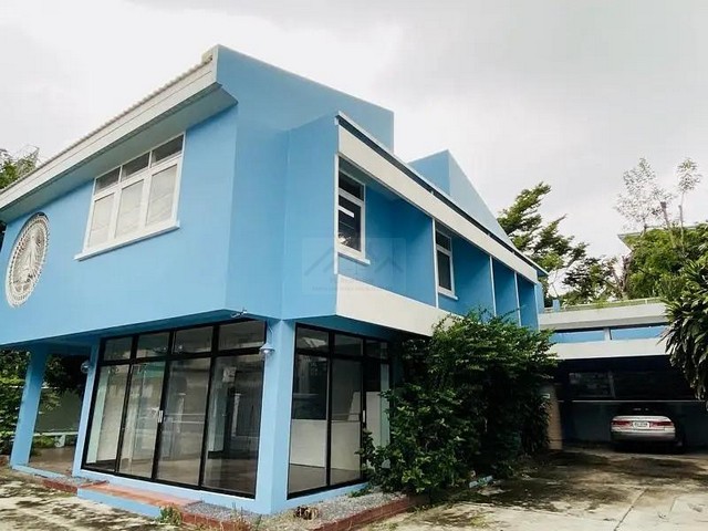 ให้เช่าบ้านเดี่ยว 2 ชั้น 135 ตารางวา 4 ห้องนอน ซอยลาดพร้าว 30 ตกแต่งใหม่ ใกล้ MRT ลาดพร้าว