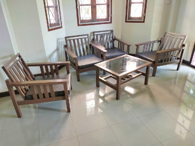 ตลาดสัมมากรเมืองเอก 1กม. MRT หลักหก 2.3 กม. ใหญ่มากให้เช่าบ้านเดี่ยว 2 ชั้น 250 ตร.ม.63 ตร.วา.ม.รังสิต 1.5 กม.3 นอน 4 น้ำ