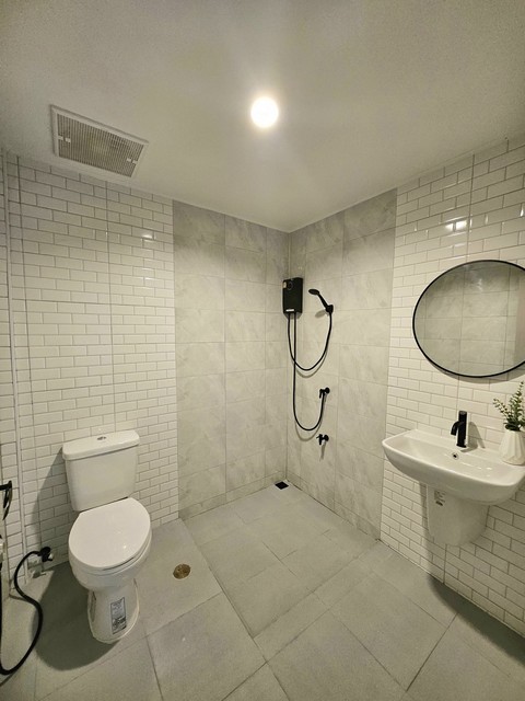 P693 ขายบ้าน ทาวน์เฮ้าส์ 2 ชั้น ซอยลาดปลาเค้า 83  สไตส์ Modern Classic  ฟรีโอน ใกล้เดอะแจส รามอินทรา ใกล้ MRT ลาดปลาเค้า