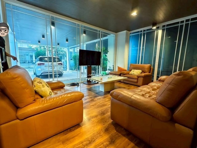 ให้เช่าบ้านเดี่ยว หมู่บ้านมัณฑนา พระราม9-ศรีนครินทร์  ซอยกรุงเทพกรีฑา7  ใกล้เดอะมอลลบางกะปิ ย่านกรุงเทพกรีฑา หัวหมาก พัฒนาการ