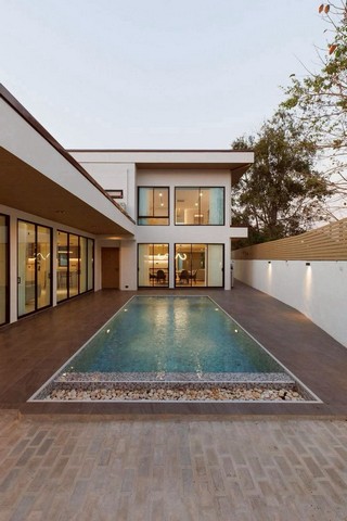 พูลวิลล่า สไตล์โมเดิร์น เฟอร์ครบ พร้อมอยู่ โครงการบ้านในฝัน ป่าแดด 