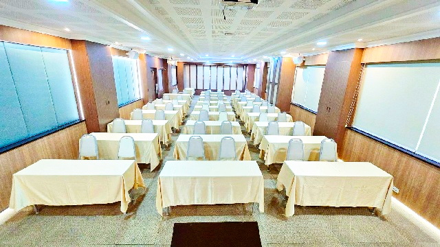 BTS อ่อนนุช บางจาก 1กม.ลานกว้างแบบโอเพ่นแอร์ ให้เช่าห้องประชุม 260 ตร.ม. 180 ท่าน   รร.นานาชาติเวลล์ส  400 ม.