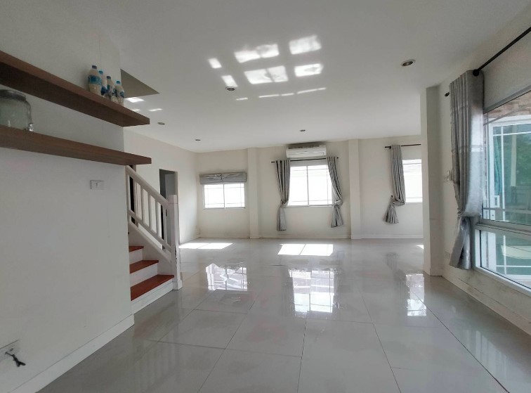 ขายบ้านเดี่ยวมือสอง อำเภอธัญบุรี จังหวัดปทุมธานี โครงการ ธัญญาภิรมย์