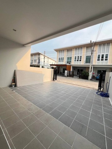 ขายทาวน์เฮ้าส์2ชั้น หมู่บ้านเดอะมิกซ์แกรนด์ แยกซากค้อ ใกล้โรงพยาบาลพญาไท ใกล้โรบินสัน หนองขาม ศรีราชา ชลบุรี