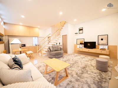 บ้านมือ1 เพิ่งสร้าง สไตล์มินิมอล ขาย ทาวน์โฮม บ้าน Ar-Lek Home หนองปากโลง เมืองนครปฐม ใกล้ราชภัฎนครปฐม เพดานสูง 3 เมตร จอดรถได้ 2 คัน