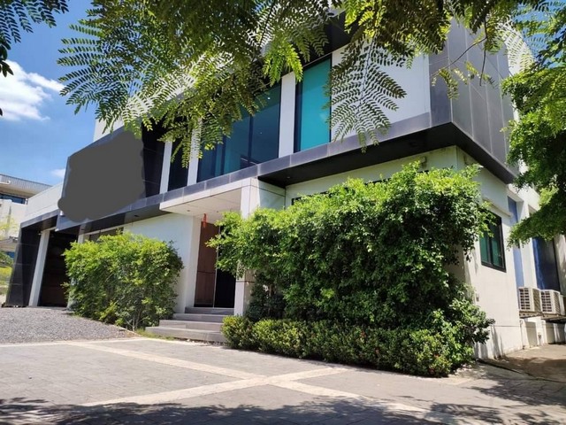 ขายสำนักงานพร้อมโกดังย่านลาดกระบัง 401 ตรว. ​มีใบ รง.2​ ถนนเจ้าคุณทหาร พื้นที่สีม่วง ใกล้​ APL ลาดกระบัง ใกล้คลังสินค้า ICD ลาดกระบัง