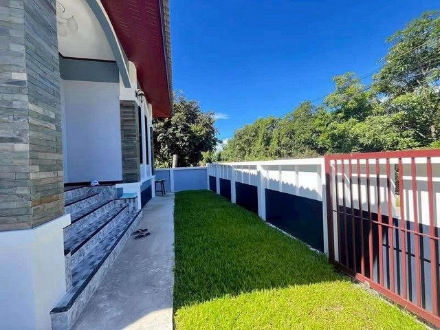 บ้านเดี่ยวชั้นเดียว สร้างใหม่ เนื้อที่กว้าง สันนาเม็ง สันทราย