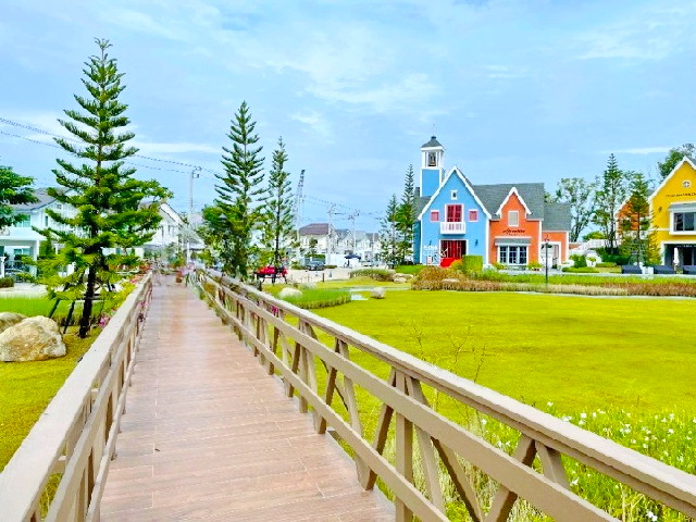 MRTศรีแบริ่ง 3.2 กม. วิลลาจจิโอ1-2-3  ศรีนครินทร์ บางนา บ้านทาวน์โฮมหรู 2 ชั้น 23ตร.วา.183 ตร.ม.พร้อมเครื่องใช้ไฟฟ้า 2นอน 3น้ำ บางนา-ตราด 