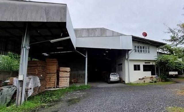 ให้เช่าโกดัง พร้อมบัานพักคนงาน บนที่ดิน 1 ไร่ ถ.307 หลังบิ๊กซีปทุมธานี อ.เมืองปทุมธานี 