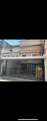 ให้เช่าบ้าน ทำเลสุดยอด ใจกลางเมือง  ต้นซอยรามคำแหง 24 ตรงสี่แยกถาวรธวัช บางกะปิ กรุงเทพฯ 