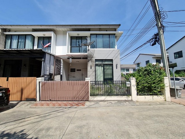 ทาวน์เฮ้าส์ 2 ชั้น เดอะวิลล่า บางบัวทอง นนทบุรี PTT00455