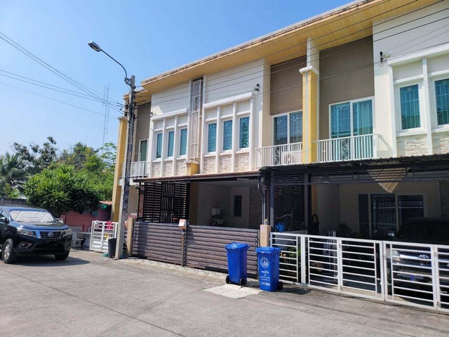 ขาย ทาวน์เฮ้าส์ โกลเด้นท์ทาวน์ ชัยพฤกษ์-วงแหวน ไทรน้อย นนทบุรี PTT13259