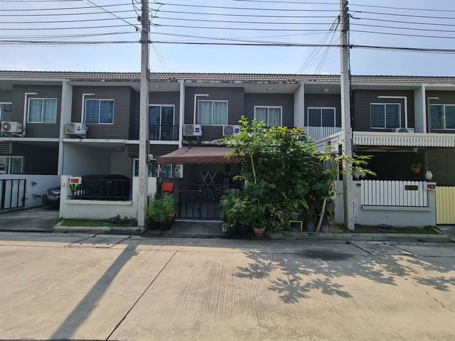 ขาย ทาวน์เฮ้าส์ เดอะคัลเลอร์ กาญจนาภิเษก-ราชพฤกษ์ 2 ไทรน้อย นนทบุรี PTT13072