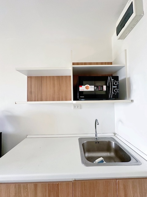 Elio Sukhumvit 64 Private quiet comfortable 8th floor BTS Punnawithi