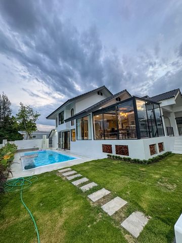 ให้เช่า 75,000 บาท/เดือน ขาย 12.5 ล้าน 130 ตรว. บ้านพูลวิลล่า #แม่เหียะ #หลังหัวมุม โล่ง โปร่ง วิวสวย #ใกล้สนามบิน #ไม่รับสัตว์เลี้ยง