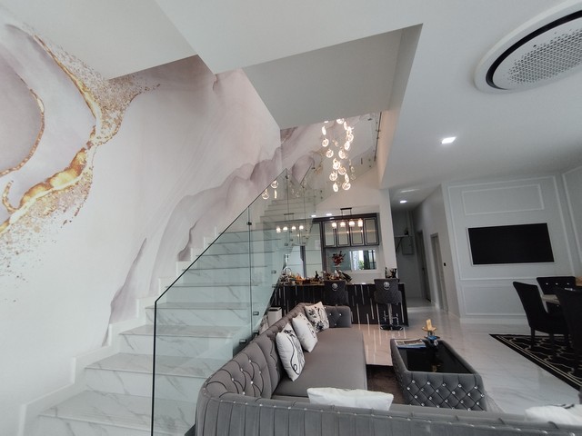 ขายบ้านเดี่ยวหรู Smart Home 2 ชั้น พร้อมสระน้ำแร่ The Happiness Pool Villa บางแสน 4 นอน 5 ห้องน้ำ 178.4 ตรว.