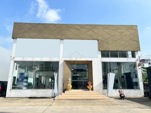 ให้เช่าโชว์รูมรถยนต์ 1000 ตรม. ถ.รามคำแหง สุขาภิบาล 3 ใกล้รถไฟฟ้า สถานีน้อมเกล้า