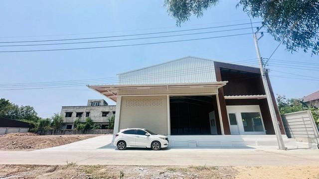 ขายโกดัง พร้อมที่ดิน 196 ตรว. ถ.ไสวประชาราษฎร์ 13 ลำลูกกาคลอง 4 ใกล้ตลาด AC คลองสี่