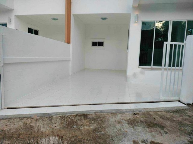 ทาวน์โฮม 2 ชั้น สไตล์มินิมอล สแกนดิเนเวีย สันทราย