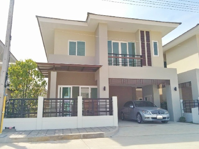 Promenada 1 กม. รอบเมืองเชียงใหม่ บิ๊กซี เชียงใหม่ 3.1 กม. แยกสารภี  บ้านเดี่ยวหรู 2 ชั้น สไตล์โมเดิร์น 40ตรว. พร้อมเฟอร์