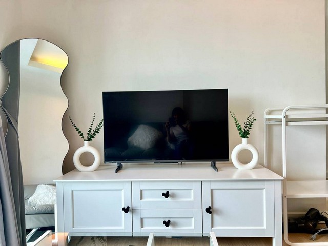 ให้เช่าคอนโด ทรู ทองหล่อ thru thonglor คอนโดติดถนนใหญ่เพชรบุรีตัดใหม่ สุดซอยทองหล่อ ห้องใหญ่ เฟอร์ครบ