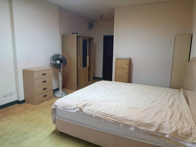 ให้เช่า ศรีนครินทร์ เพลส คอนโด ถ.สุขุมวิท77 อ่อนนุช ห้องใหญ่ ชั้น9 ใกล้ ตลาดเอี่ยมฯ