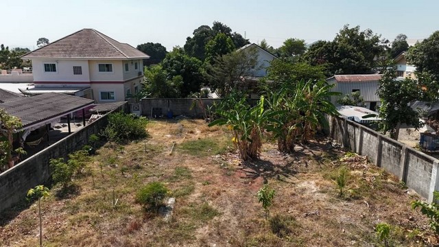 ขายที่ดินเปล่า 200 ตรว. ทำเลเมือง ซอยโรงน้ำพริก-บ่อหิน ติดทางสาธารณะประโยชน์ เหมาะทำที่อยู่อาศัย หอพัก อพาร์ทเม้น ซากค้อ-ศรีราชา ชลบุรี